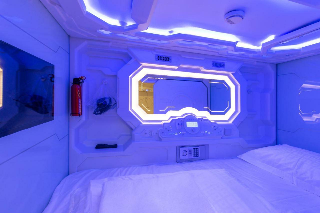 Spacehotel Καρλσρούη Εξωτερικό φωτογραφία