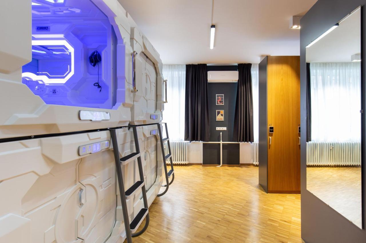 Spacehotel Καρλσρούη Εξωτερικό φωτογραφία